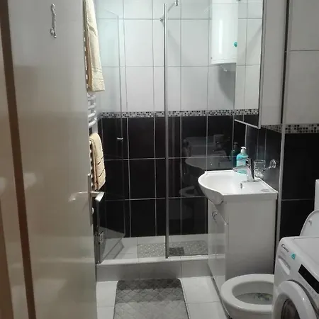 Ivan Apartment *